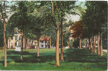Common and Soldiers Monument
